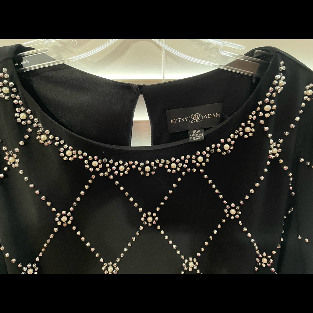 Elegant cocktail dress with intricate beading